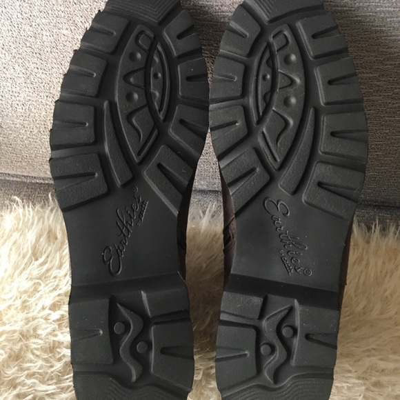 - Earthie Madrid Chelsea Boot - Picture 6 of 10